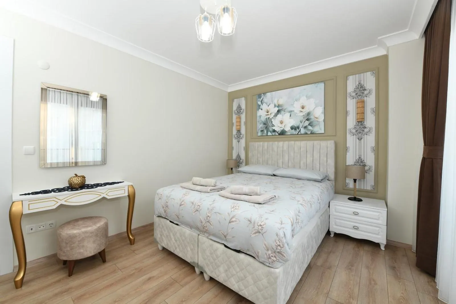 Space Suite 4 Apartment